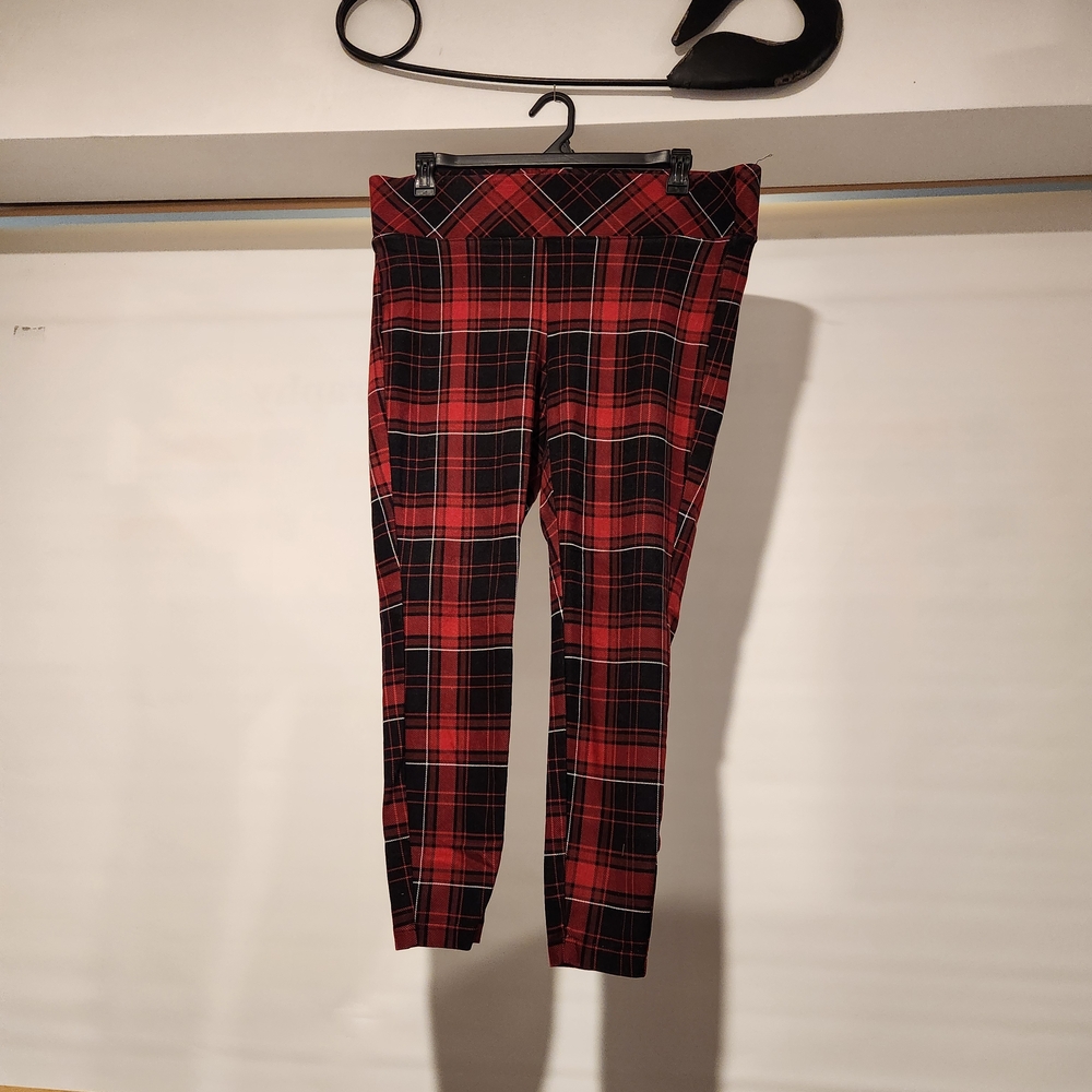 Red and BlackTorrid Plaid Leggings